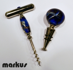 SET OF STOPPER AND CORKSCREW BLUE COLOR